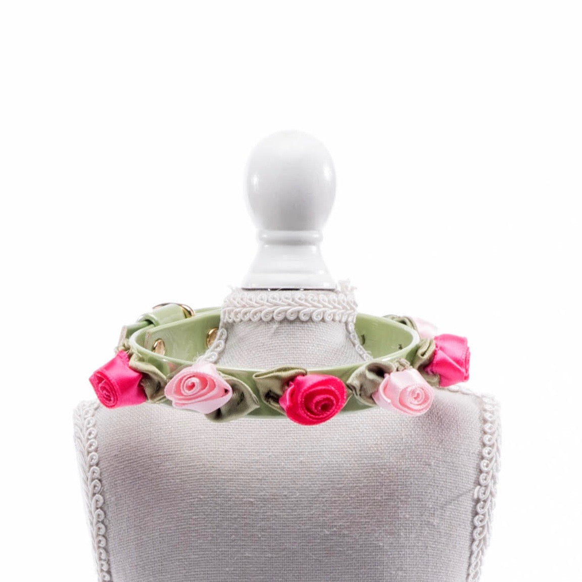 Collare Blossom